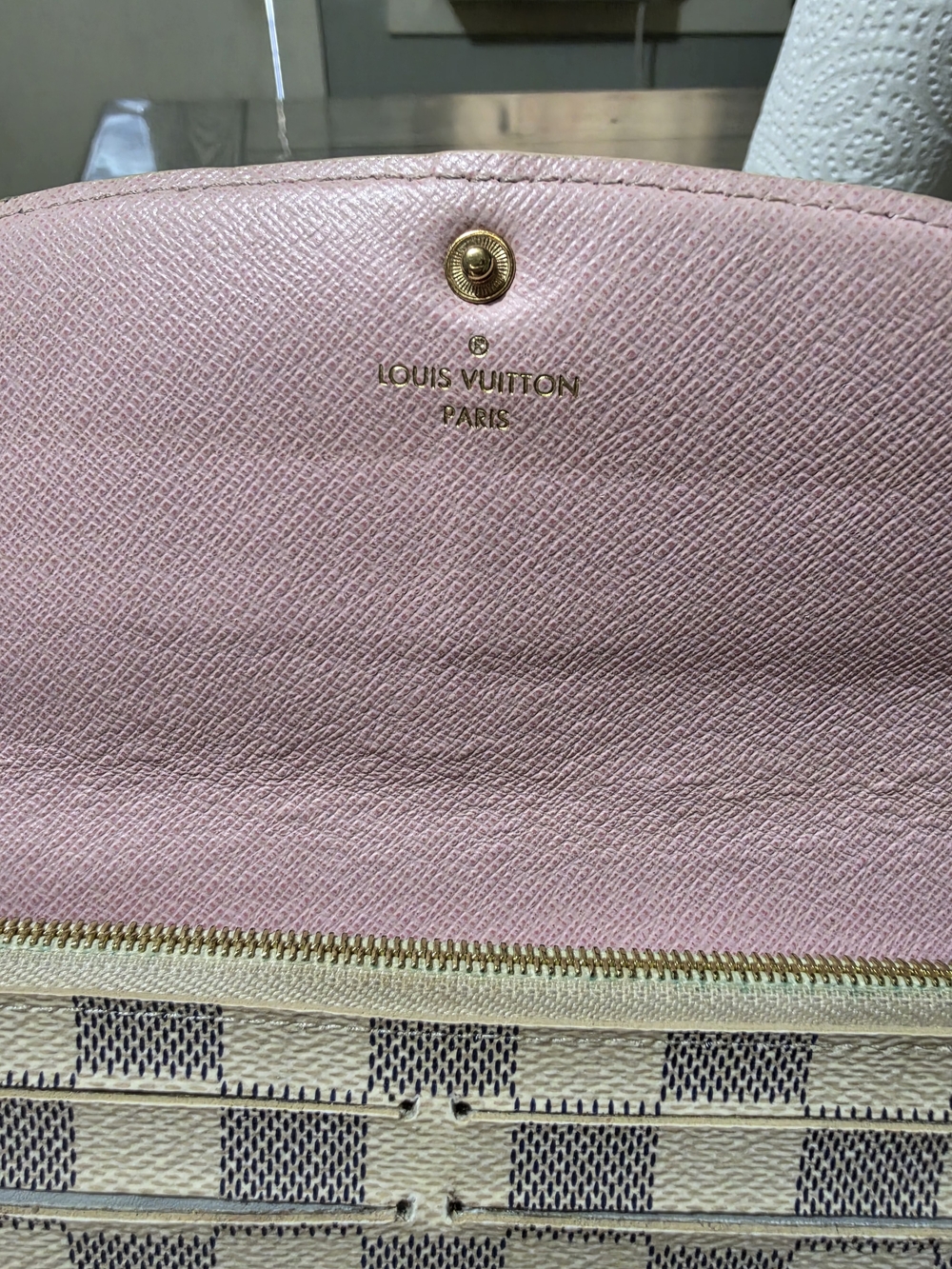 Louis Vuitton Women's Damier Azur Wallet in Cream Check - Picture 7 of 13